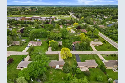 14101 W Maple Ridge Rd, New Berlin, WI 53151 - Photo 35