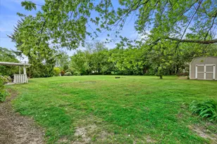 14101 W Maple Ridge Rd, New Berlin, WI 53151 - Photo 27