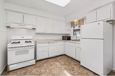 605 E Wright St #Lower, Milwaukee, WI 53212 - Photo 5