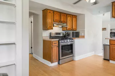 2905 S 95th St, West Allis, WI 53227 - Photo 11