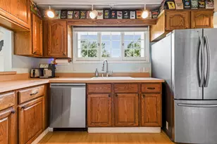 2905 S 95th St, West Allis, WI 53227 - Photo 13