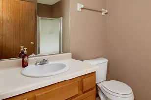 1035 Guthrie Rd, Waukesha, WI 53186 - Photo 19