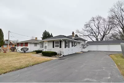 2807  Washington Rd #Lower Unit, Kenosha, WI 53140 - Photo 1