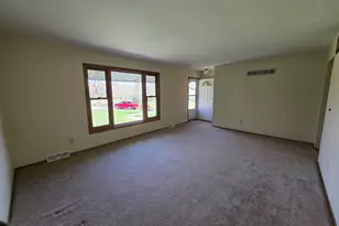 S53W24945 Glendale Rd, Waukesha, WI 53189 - Photo 25