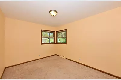 8317 W Cleveland Ave, West Allis, WI 53219 - Photo 15