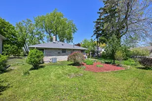 8317 W Cleveland Ave, West Allis, WI 53219 - Photo 29