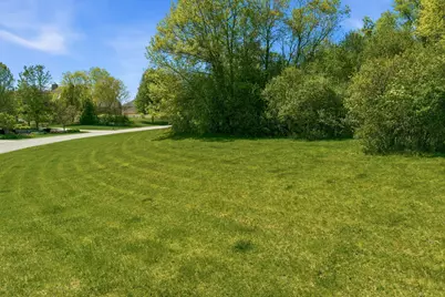 134  Legend Way, Wales, WI 53183 - Photo 3