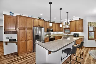 210 Potter Rd, Elkhorn, WI 53121 - Photo 7