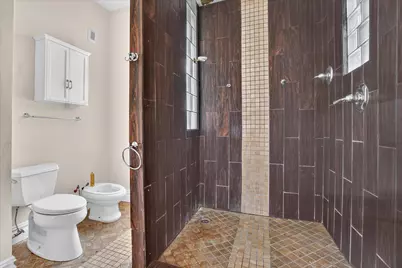 2329 N Vel R Phillips Ave #2331, Milwaukee, WI 53212 - Photo 41