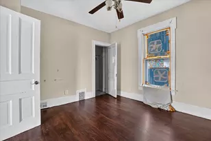 2329 N Vel R. Phillips Ave, Milwaukee, WI 53212 - Photo 29