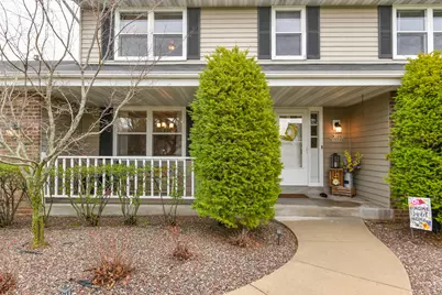W166N10248  Calico Ln, Germantown, WI 53022 - Photo 3