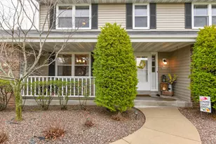 W166N10248 Calico Ln, Germantown, WI 53022 - Photo 3