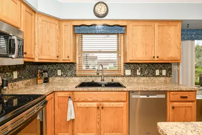 W166N10248  Calico Ln, Germantown, WI 53022 - Photo 15