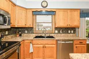 W166N10248 Calico Ln, Germantown, WI 53022 - Photo 15
