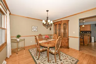 W166N10248 Calico Ln, Germantown, WI 53022 - Photo 17