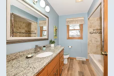 W166N10248  Calico Ln, Germantown, WI 53022 - Photo 25