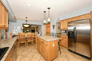 W166N10248 Calico Ln, Germantown, WI 53022 - Photo 13