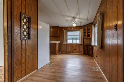 921  Depot St, Sparta, WI 54656 - Photo 9
