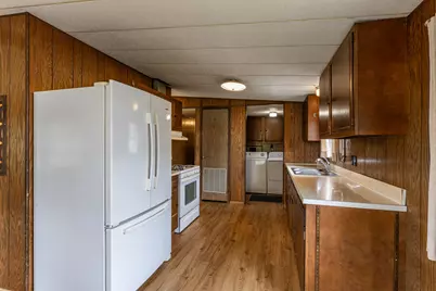 921  Depot St, Sparta, WI 54656 - Photo 7