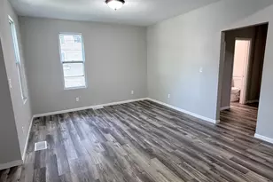 3641 N Port Washington Ave, Milwaukee, WI 53212 - Photo 9