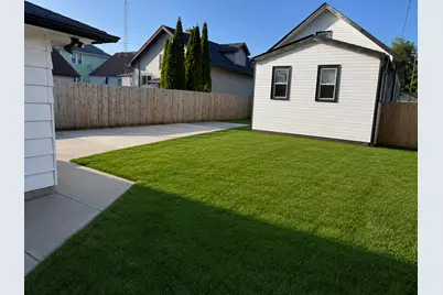 2431  Jerome Blvd, Racine, WI 53403 - Photo 21