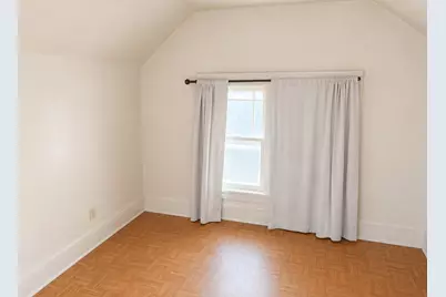 2431  Jerome Blvd, Racine, WI 53403 - Photo 19
