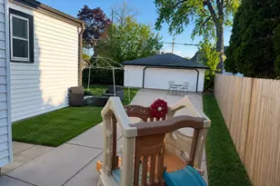 2431 Jerome Blvd, Racine, WI 53403 - Photo 23