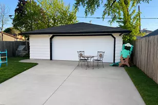 2431 Jerome Blvd, Racine, WI 53403 - Photo 25