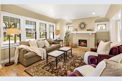 4867 N Berkeley Blvd, Whitefish Bay, WI 53217 - Photo 7