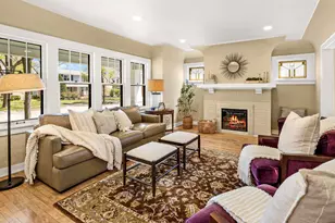 4867 N Berkeley Blvd, Whitefish Bay, WI 53217 - Photo 7