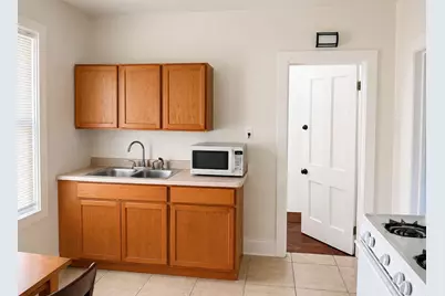 2337  Hansen Ave, Racine, WI 53405 - Photo 9