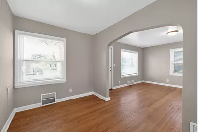 3867 N 36th St, Milwaukee, WI 53216 - Photo 13