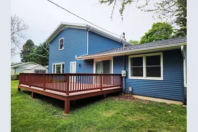 942  Mulberry St, Lake Mills, WI 53551 - Photo 5