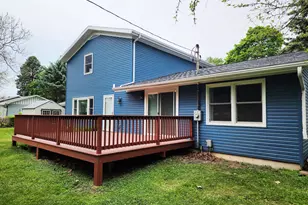 942 Mulberry St, Lake Mills, WI 53551 - Photo 5