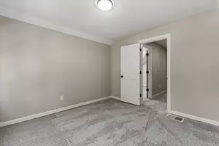 2573 N 45th St, Milwaukee, WI 53210 - Photo 21