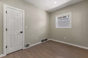 2573 N 45th St, Milwaukee, WI 53210 - Photo 3