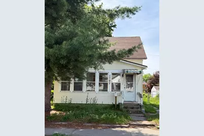 1707  Charles St, La Crosse, WI 54603 - Photo 1