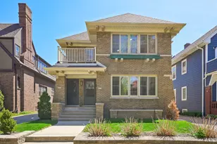 3916 N Farwell Ave, Shorewood, WI 53211 - Photo 1