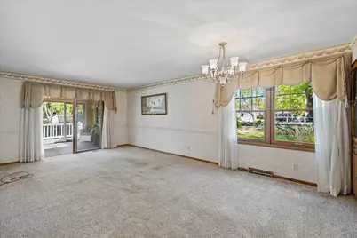 10780  Crestview Dr, Cedarburg, WI 53012 - Photo 15