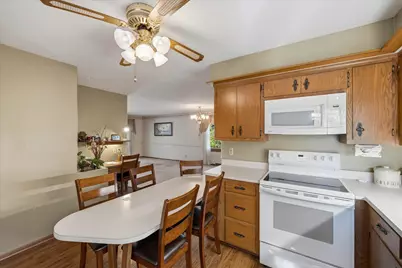 10780  Crestview Dr, Cedarburg, WI 53012 - Photo 11