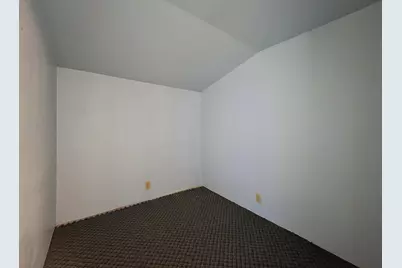 1031 S 98th St, West Allis, WI 53214 - Photo 19