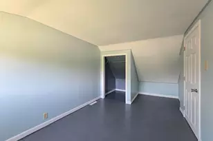 1031 S 98th St, West Allis, WI 53214 - Photo 15
