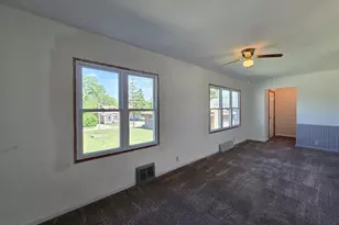 1031 S 98th St, West Allis, WI 53214 - Photo 7