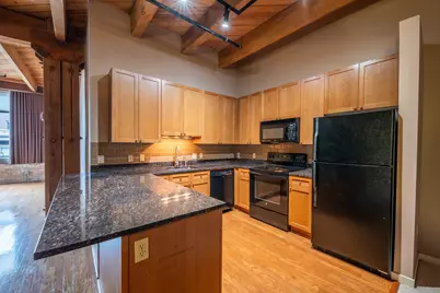 234 E Reservoir Ave #404, Milwaukee, WI 53212 - Photo 7