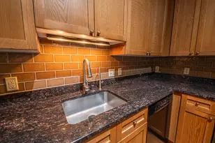 234 E Reservoir Ave, Milwaukee, WI 53212 - Photo 9