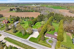 5204 S 10th St, Manitowoc, WI 54220 - Photo 43