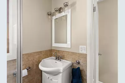 5204 S 10th St, Manitowoc, WI 54220 - Photo 17
