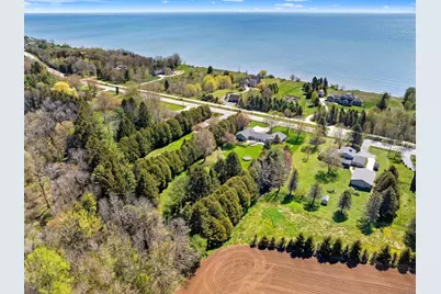 5204 S 10th St, Manitowoc, WI 54220 - Photo 47