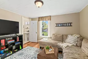 7831 W North Ave, Wauwatosa, WI 53213 - Photo 11
