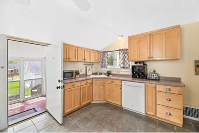 7831 W North Ave, Wauwatosa, WI 53213 - Photo 19